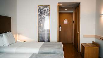 Dazzler by Wyndham Asuncion