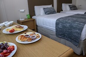 Dazzler by Wyndham Asuncion