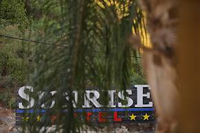 Sunrise Hotel