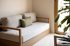 Esperides Beach Hotel Apartments