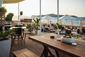 Esperides Beach Hotel Apartments