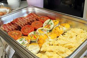 Esperides Beach Hotel Apartments