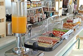 Esperides Beach Hotel Apartments