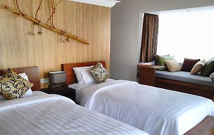 Kampung Sumber Alam Garut Powered by Archipelago