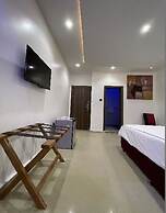 Charlie's Place And Suite