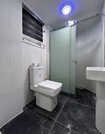 Charlie's Place And Suite
