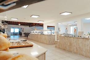 Minura Hotel Cala Galdana & Apartamentos