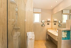 Minura Hotel Cala Galdana & Apartamentos