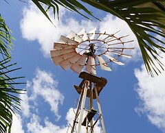 Hersher Studios & Apartments