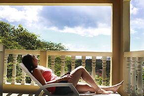 Hersher Studios & Apartments