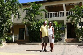 Hersher Studios & Apartments