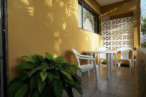 Hersher Studios & Apartments