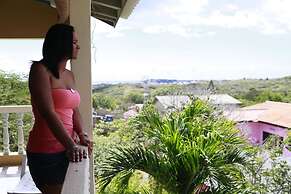 Hersher Studios & Apartments