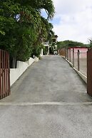 Hersher Studios & Apartments