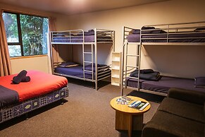 Dusky Lodge - Hostel