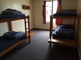 Dusky Lodge - Hostel