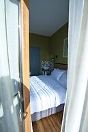 Hotel 27