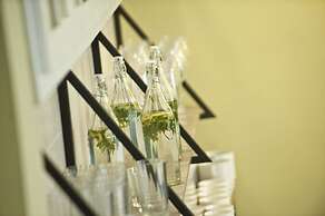 Hotel 27