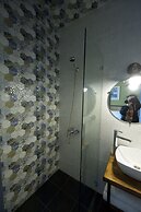 Hotel 27