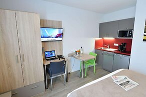 Appart Hôtel Mer & Golf City Bordeaux - Bassins à Flot