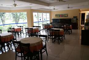 Cristal Palace Inn