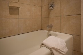 The Junction Hotel and Hostel