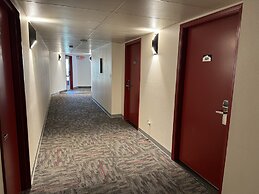 The Junction Hotel and Hostel