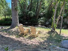 The Junction Hotel and Hostel