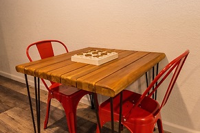 The Junction Hotel and Hostel