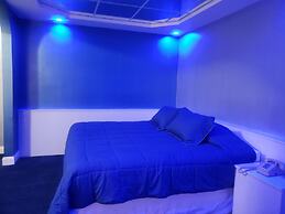 Gallery Holiday Motel