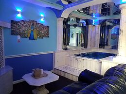 Gallery Holiday Motel