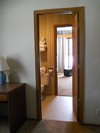 Lakewoods Resort & Lodge