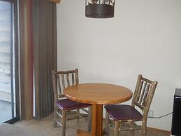 Lakewoods Resort & Lodge