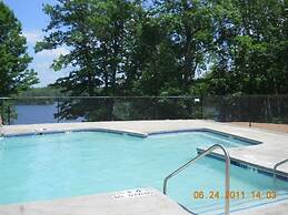 Lakewoods Resort & Lodge