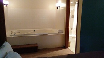 Lakewoods Resort & Lodge