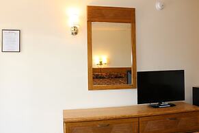 Otter Creek Inn