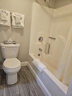Otter Creek Inn