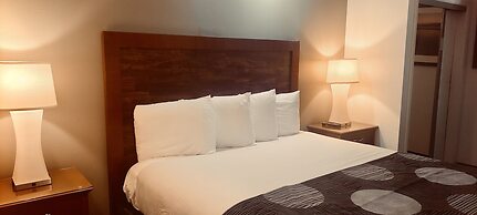 Oceanside Inn & Suites, a Days Inn by Wyndham