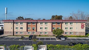Red Roof Inn Hayward
