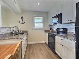 Lighthouse View Oceanfront Lodging