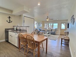 Lighthouse View Oceanfront Lodging