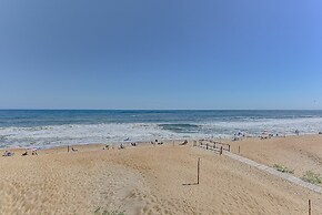 Lighthouse View Oceanfront Lodging