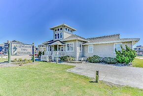 Lighthouse View Oceanfront Lodging