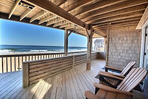 Lighthouse View Oceanfront Lodging