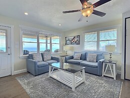 Lighthouse View Oceanfront Lodging