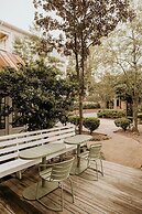 Front Street Inn