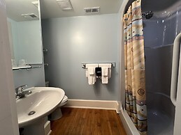Front Street Inn