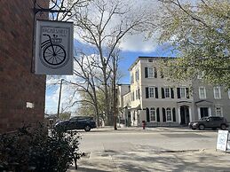 Front Street Inn