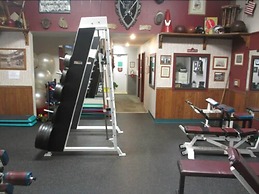 Benny's Colville Inn