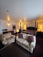 Benny's Colville Inn